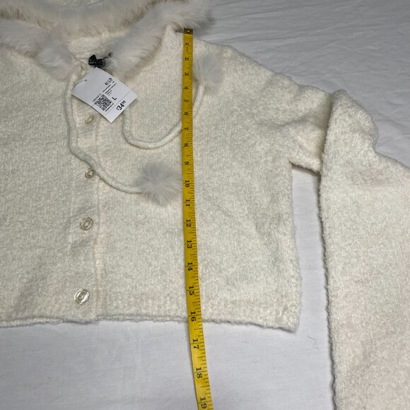 Women’s Fuzzy Hooded Button-Up Cardigan – Soft Plush – White – Size (L) - Picture 5 of 6